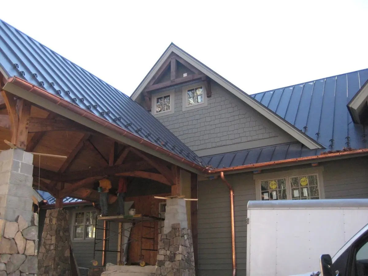 Craftsman Roofing team delivering quality roofing work in Mittenlane